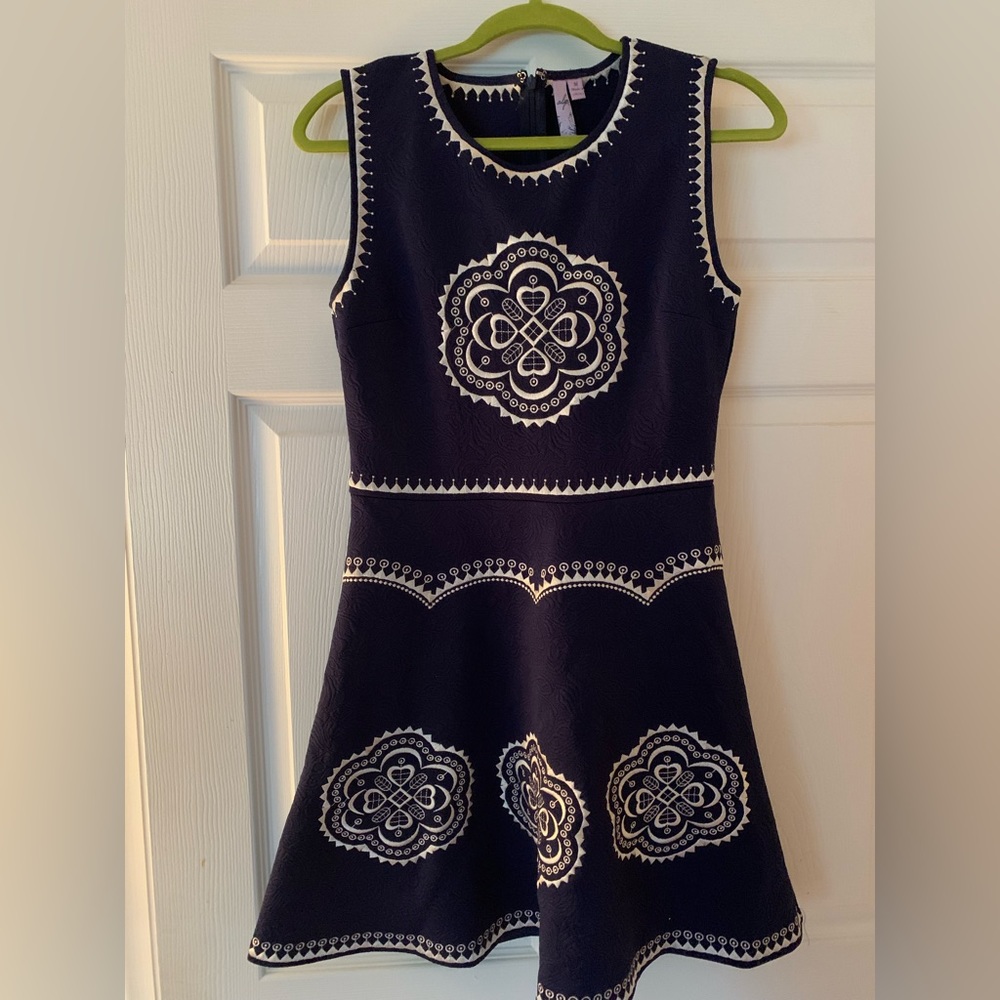 Francesca’s white and blue sleeveless dress
